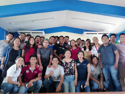 PARTICIPAN ESTUDIANTES DE FACULTAD MAYA EN CURSO-TALLER COMUNICACIÓN ASERTIVA